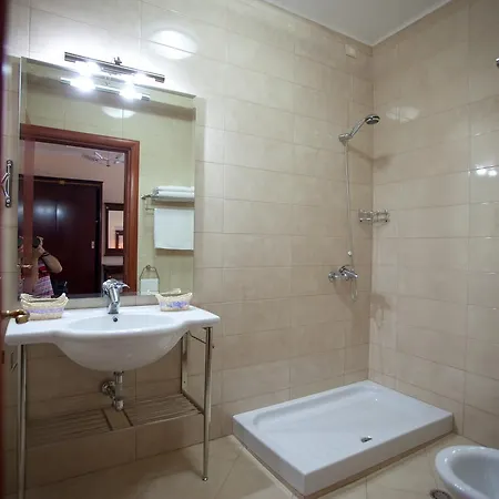 Orchidea ティラナ